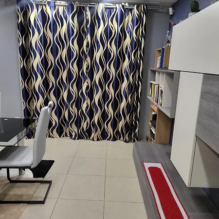 Maison Familiale Avec Jardin Proche & Zenith Semesterbostad Rouen