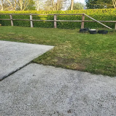 Semesterbostad Maison Familiale Avec Jardin Proche & Zenith *